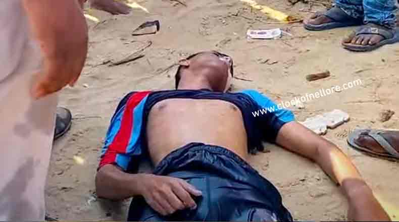 ప్రాణం తీసిన సరదా… మైపాడు బీచ్ లో విద్యార్ధి మృత్యువాత