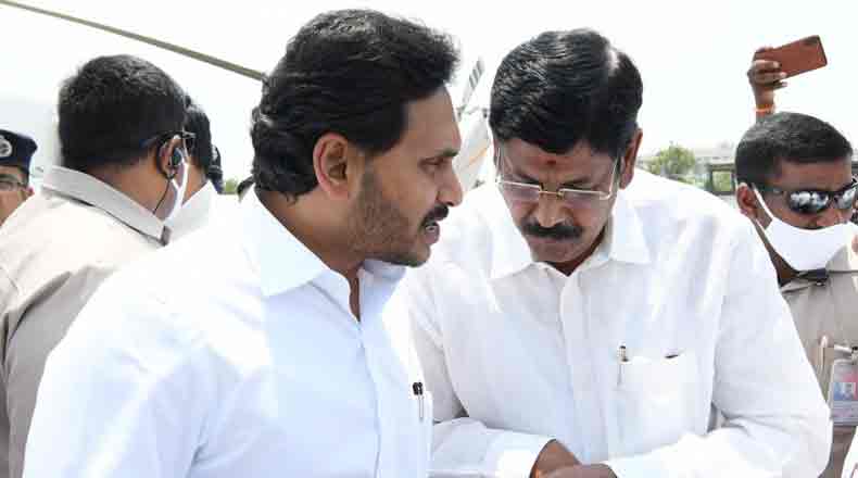 సిఎం జగన్ తో జిల్లాల అంశంపై మాట్లాడిన ఆనం… సానుకూల స్పందన