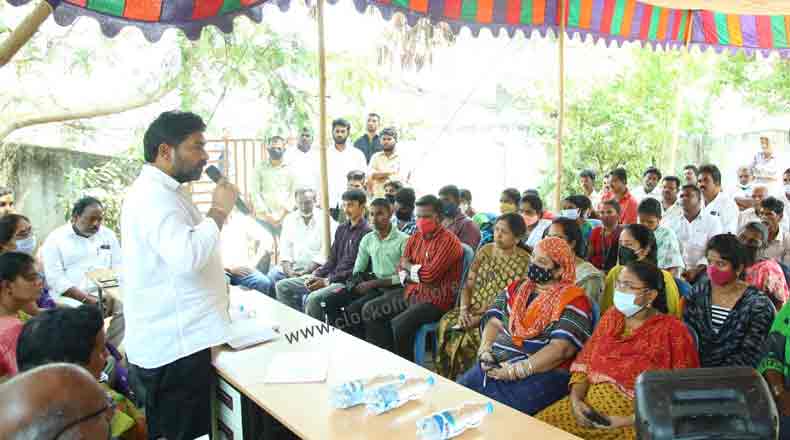 ప్రభుత్వ పథకాలు ప్రతీ ఇంటికీ చేరాలి… వాలంటీర్లకు కోటంరెడ్డి సూచన