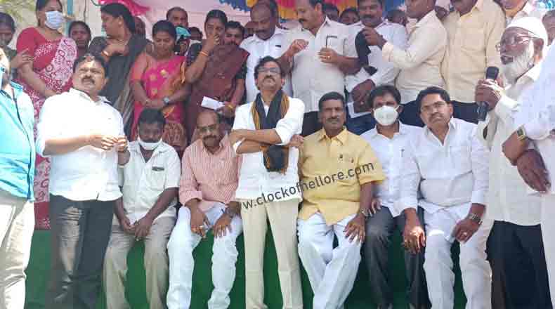 వైసీపి నిరంకుశ పాలనను ప్రజల్లోకి తీసుకెళ్లండి… గూడూరులో సోమిరెడ్డి పిలుపు