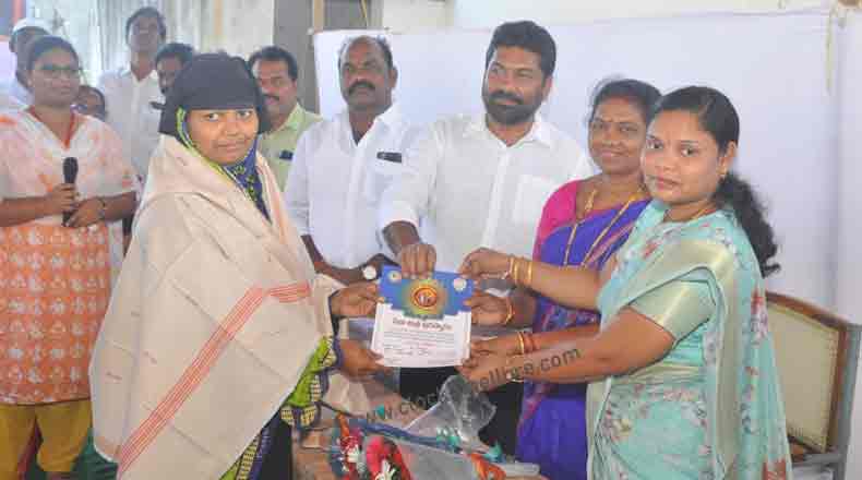 వాలంటీర్లకు వందనం… పురస్కారాలు అందించిన కోటంరెడ్డి, మేయర్ స్రవంతి