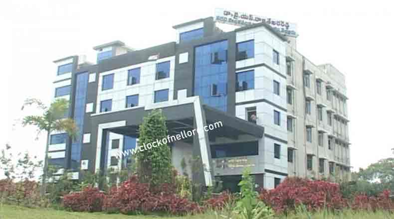 నెల్లూరు కార్పొరేషన్ లో ఏసిబి తనిఖీలు – కోట్లలో అవినీతి జరిగినట్లు ఆరోపణలు