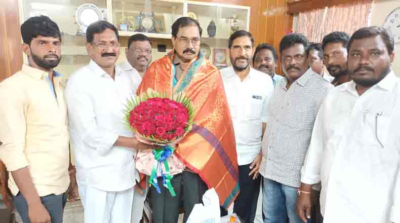 విజయవాడ డివిజన్ రైల్వే యూజర్స్ కన్సల్టెటివ్ సభ్యునిగా స్వర్ణా వెంకయ్య