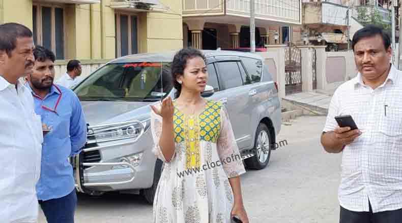 పారిశుద్ధ్యంపై పూర్తి స్థాయిలో దృష్టి పెట్టండి – కమిషనర్ జాహ్నవి