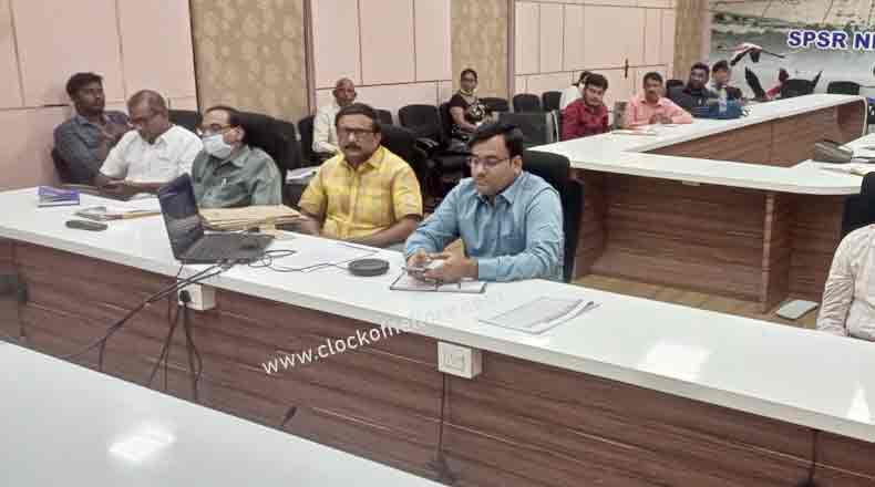 హాస్పిటల్స్ లో బయో మెట్రిక్ తప్పనిసరి – ఆదేశించిన ఆరోగ్యశాఖ ప్రధాన కార్యదర్శి