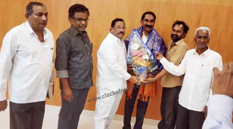 బీదా మస్తాన్ రావుకు నూర్ బాషా సంఘం అధ్యక్షులు కాలేషా శుభాకాంక్షలు