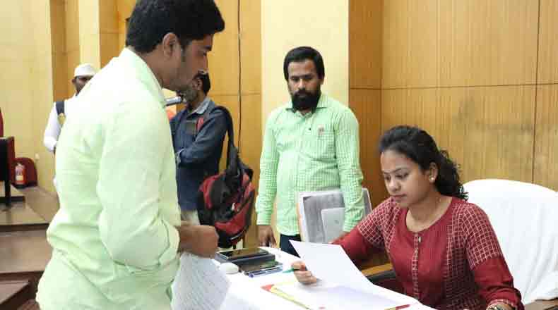 స్పందన వేదికను సద్వినియోగం చేసుకోండి – కమిషనర్ జాహ్నవి