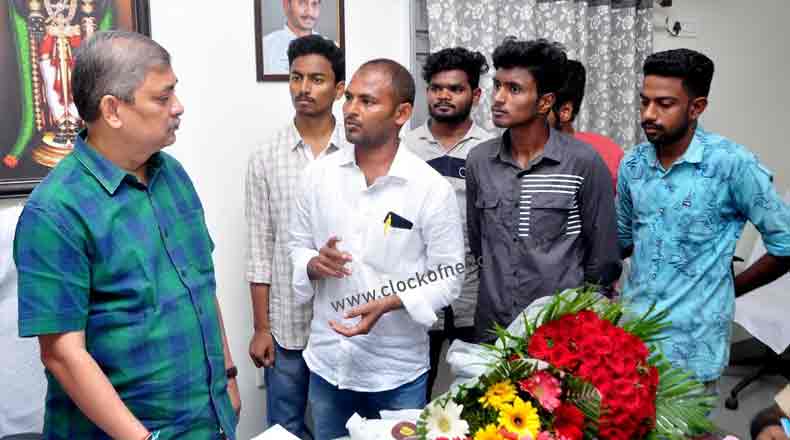 స్కూల్ బస్సుల ఫిట్ నెస్ ను తనిఖీ చేయండి – రవాణా అధికారులను కోరిన అమ్రుల్లా