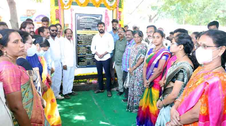 ఇల్లు కోల్పోతే ఇళ్లు నిర్మించి ఇస్తాం : స్పష్టం చేసిన ఎమ్మెల్యే అనీల్