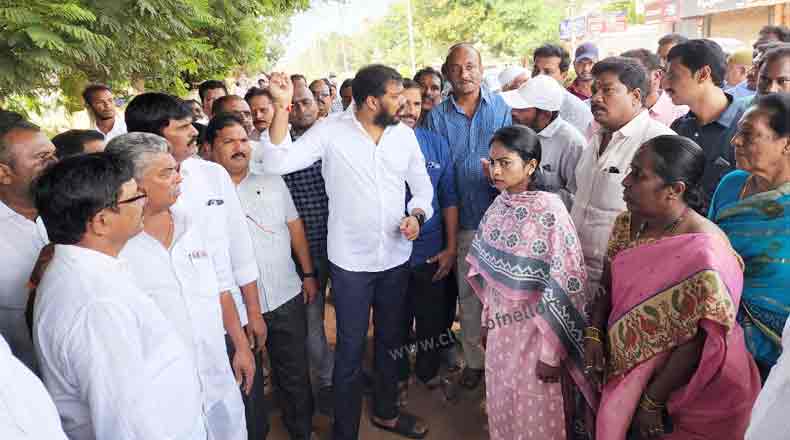 సర్వేపల్లి కాలువ పనులు పరిశీలించిన ఎమ్మెల్యే అనీల్