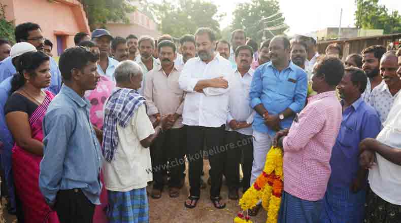 నవ రత్నాలు అందుతున్నాయా ? – ప్రజలను అడిగి తెలుసుకుంటున్న ఎమ్మెల్యే కోటంరెడ్డి