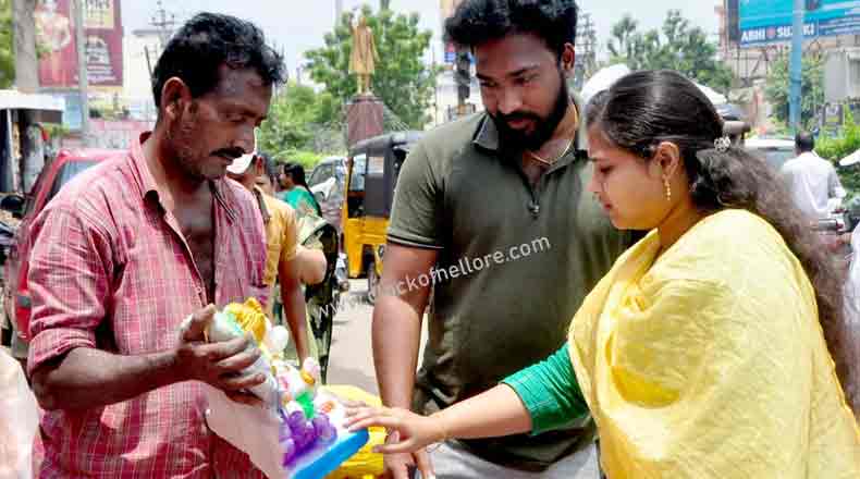 నెల్లూరులో వినాయక చవితి సందడి…