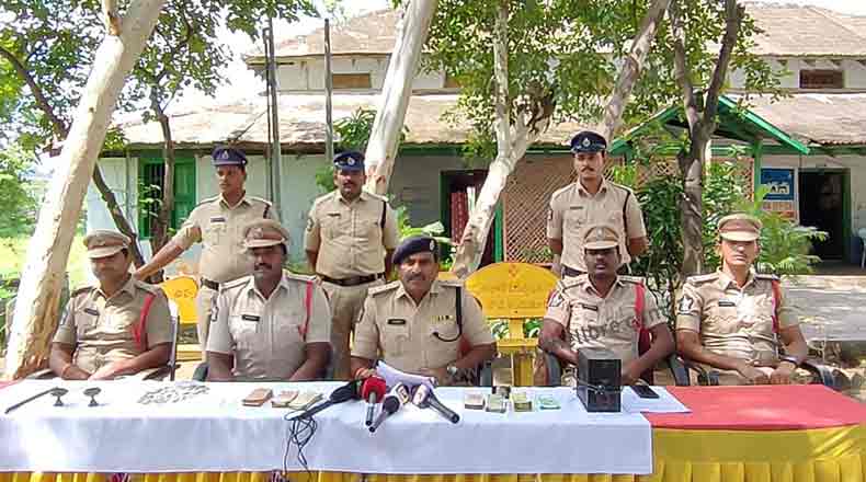 ఆలయాల్లో విగ్రహాలు మాయం చేసే ముఠా : ముగ్గురు అరెస్ట్