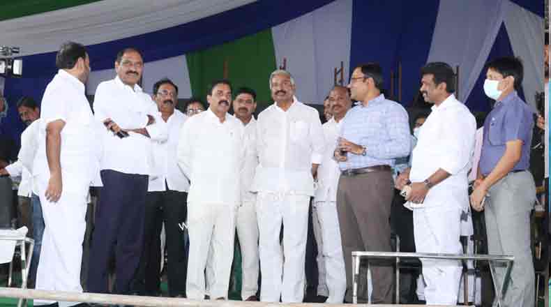 రేపే సిఎం జగన్ నెల్లూరు పర్యటన : ఏర్పాట్లు పరిశీలించిన మంత్రి పెద్దిరెడ్డి