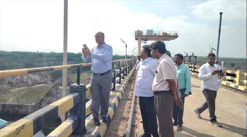 కండలేరు జలాశయాన్ని సందర్శించిన కృష్ణ రివర్ డెవలప్ మెంట్ బోర్డు ఛైర్మైన్