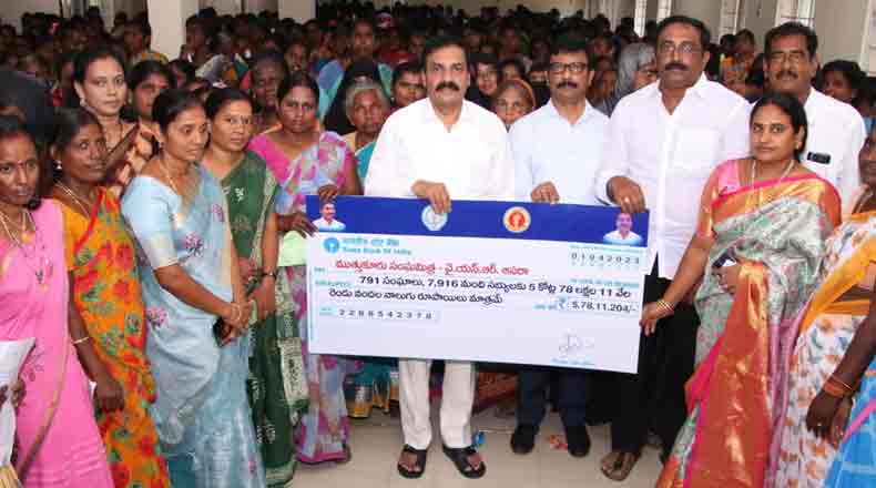 మహిళల గురించి ఇంతలా ఆలోచించే సిఎం ఎక్కడా ఉండరు : మంత్రి కాకాణి