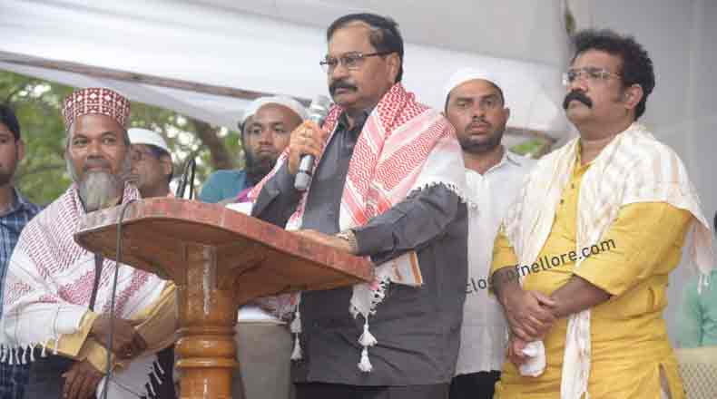 ముగిసిన బారాషహీద్ దర్గా రొట్టెల పండుగ : అధికారులకు ఎంపి ప్రశంసలు