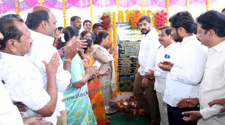 8వ డివిజన్ లో అభివృద్ధి పనులు : శంఖుస్థాపన చేసిన ఎమ్మెల్యే అనీల్