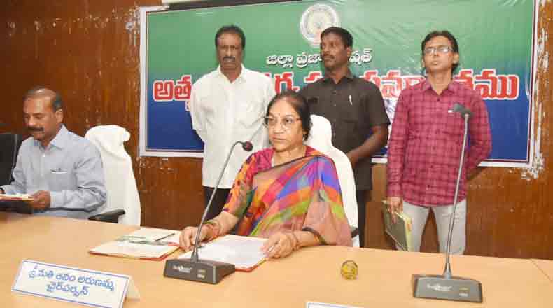 జిల్లా పరిషత్ అత్యవసర సమావేశం : బడ్జెట్ కు ఆమోదం