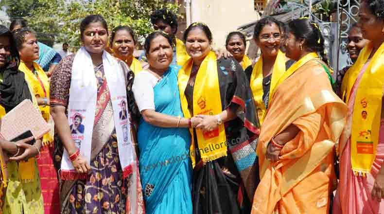 చేసిన అభివృద్ధే నారాయణను గెలిపించబోతుంది : పొంగూరు రమాదేవి వెల్లడి