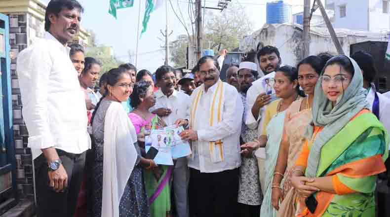 రూరల్ లో వెయ్యి కోట్లతో అభివృద్ధి : ప్రచారంలో ఆదాల వెల్లడి