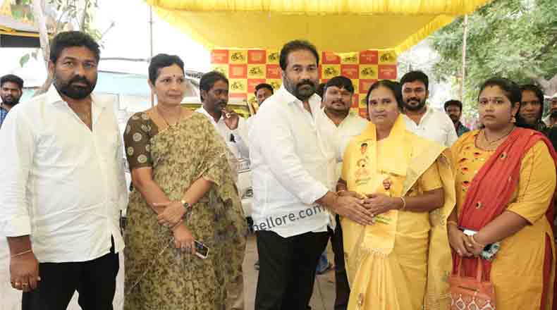 నెల్లూరు రూరల్ టిడిపిలోకి భారీగా చేరికలు : కోటంరెడ్డితోనే అంటూ అడుగులు