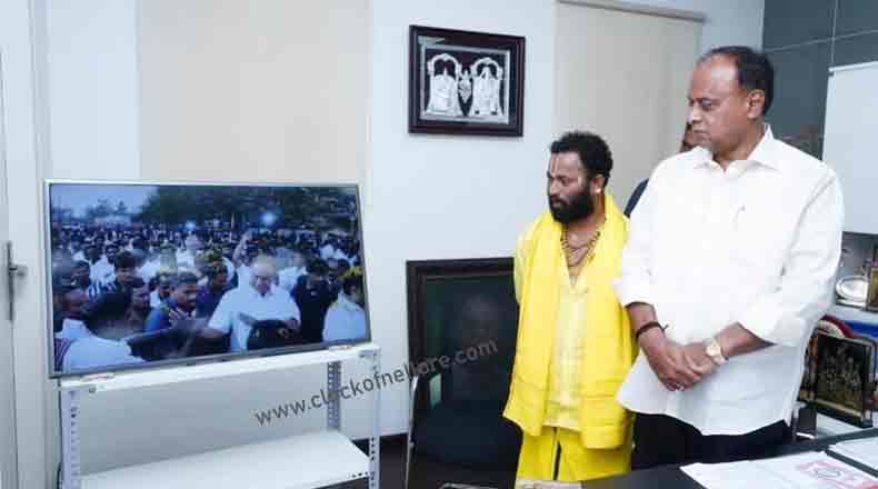 ఎంపి అభ్యర్ధి వేమిరెడ్డిపై స్వయంగా పాట పాడిన ఆర్పీ : విడుదల చేసిన వేమిరెడ్డి