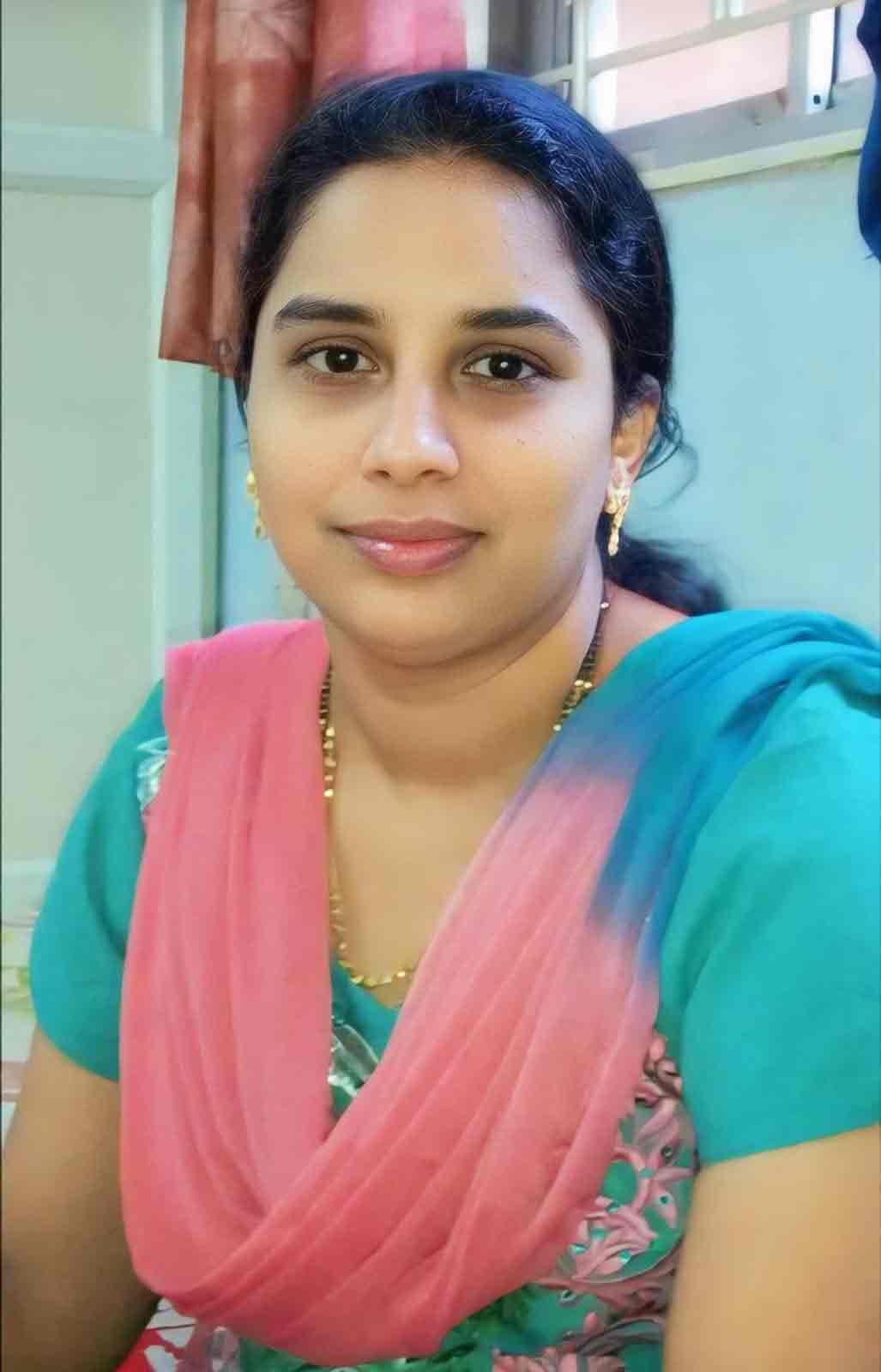 విక్రమ సింహపురి యూనివర్శిటీ పరిశోధన విద్యార్థి ఆసిఫా తాజీంకు డాక్టరేట్…